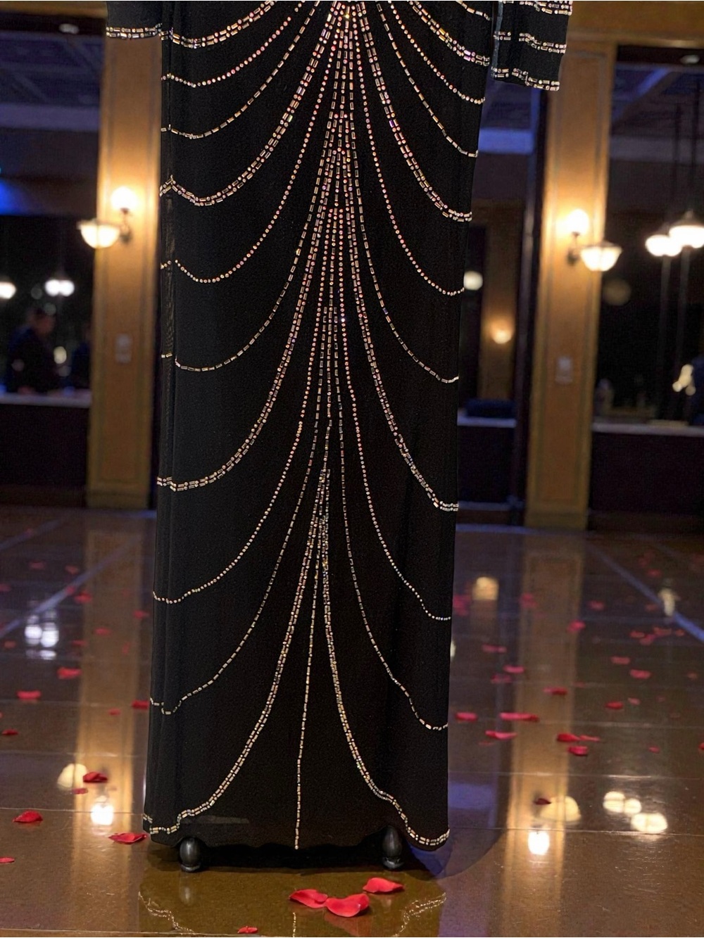Windsor Black Rhinestone Embellished Formal Gown Size Large - Picture 14 of 17